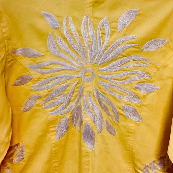 Vintage Casual Living Embroidered Trucker Style Jacket in Sunny Yellow ~ Medium - Picture 4 of 7